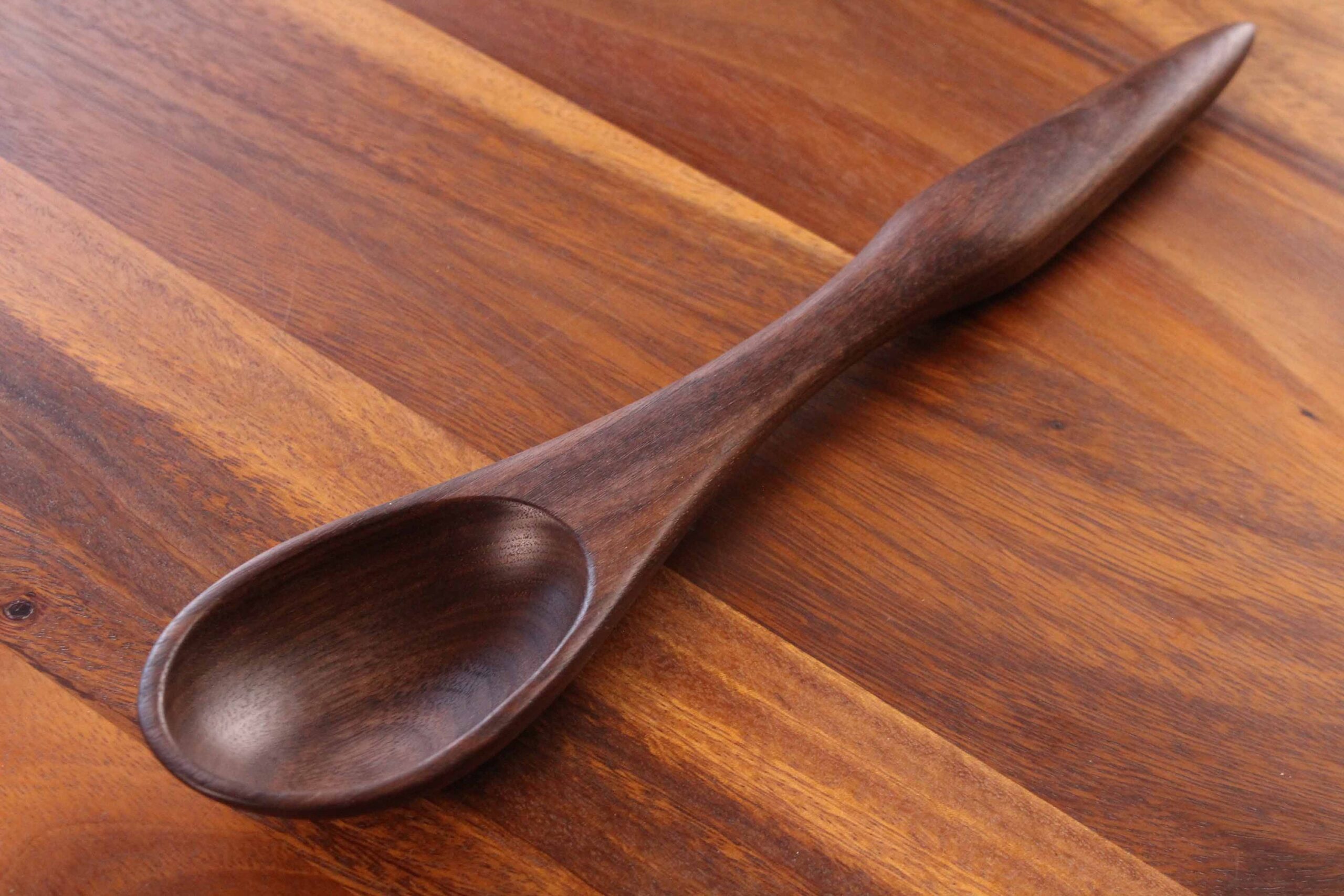 Handmade treenware wooden ergonomic spoon for stirring and serving - Image 4