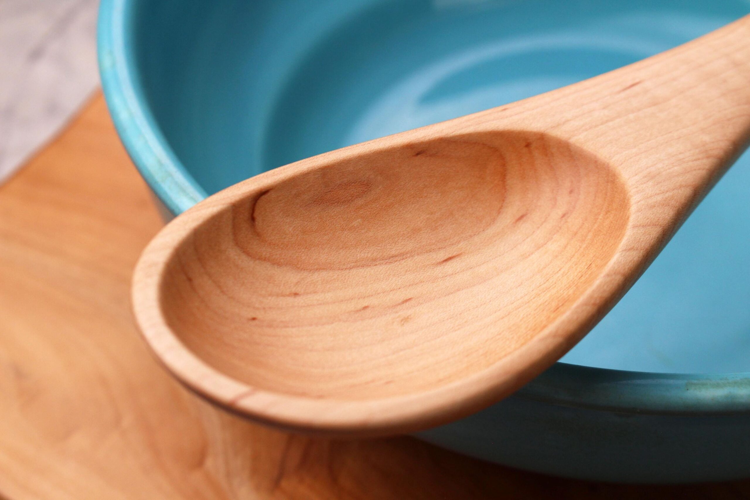 Handmade treenware wooden ergonomic spoon for stirring and serving - Image 8