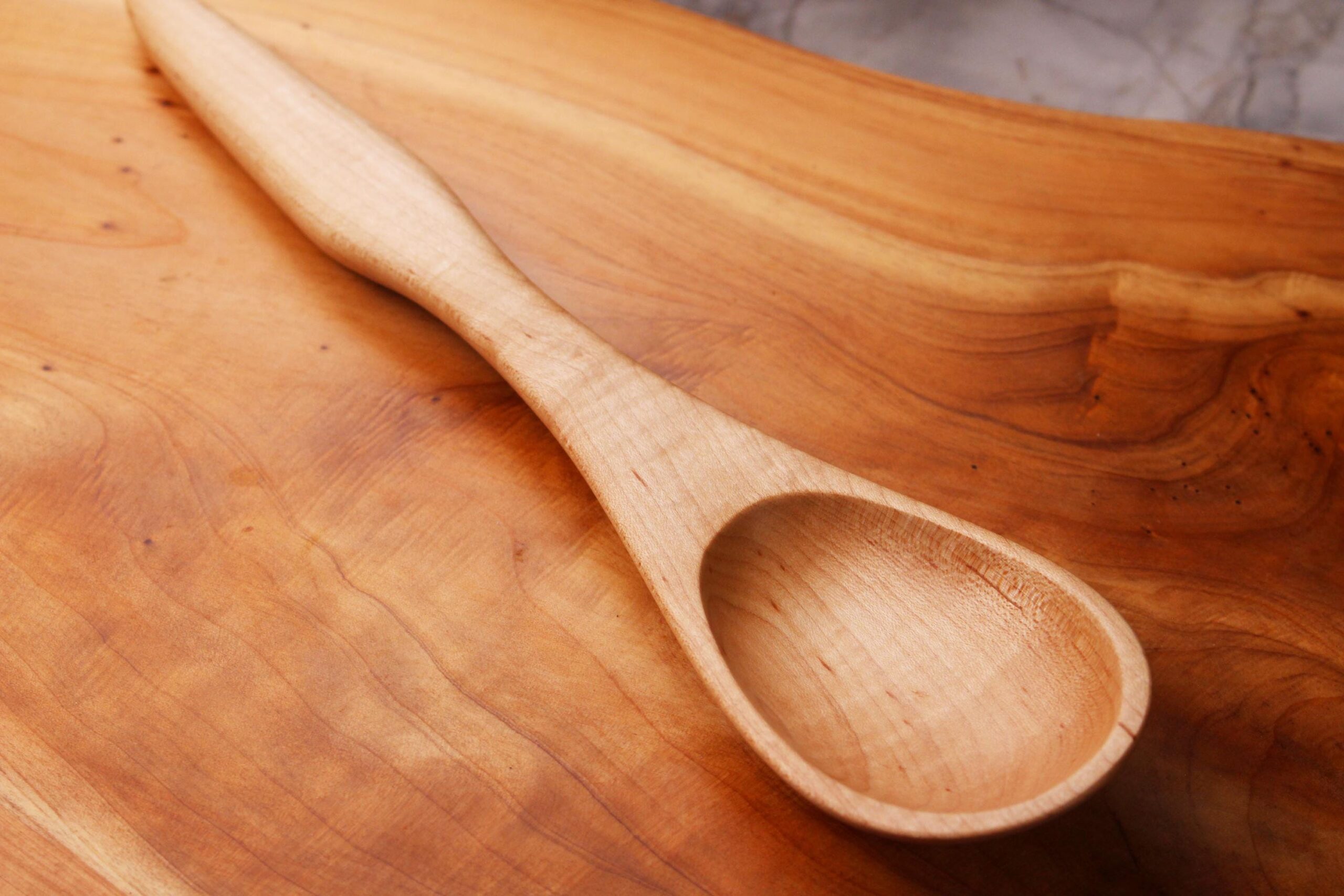 Handmade treenware wooden ergonomic spoon for stirring and serving - Image 9