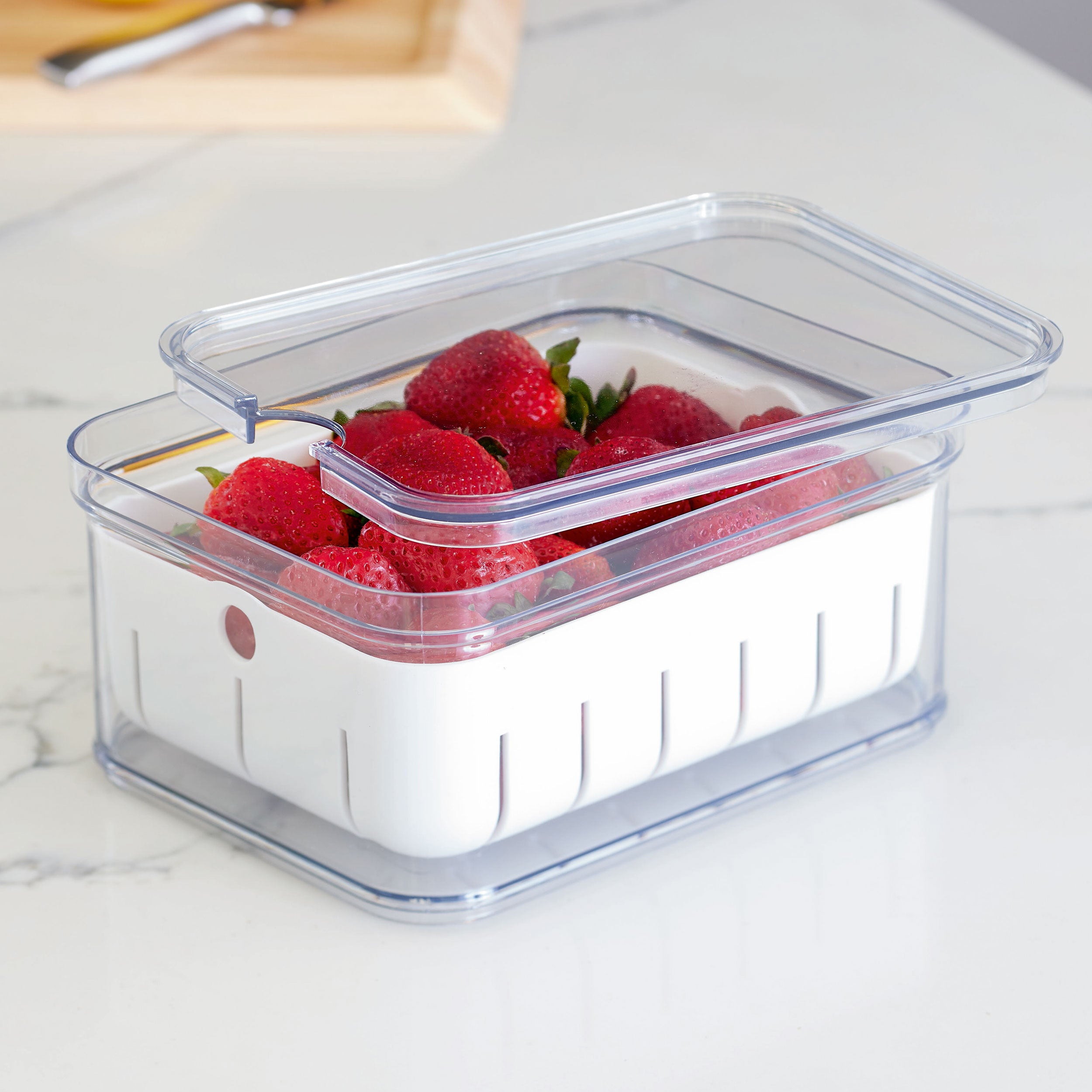 Fruit And Vegetable Storage Container- Crisp