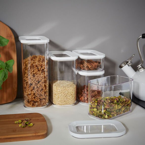 Clear Airtight Food Storage Container 1.5L - Image 4